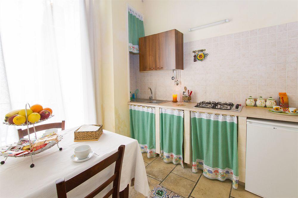 B&B Casa Li Santi Lecce Dış mekan fotoğraf