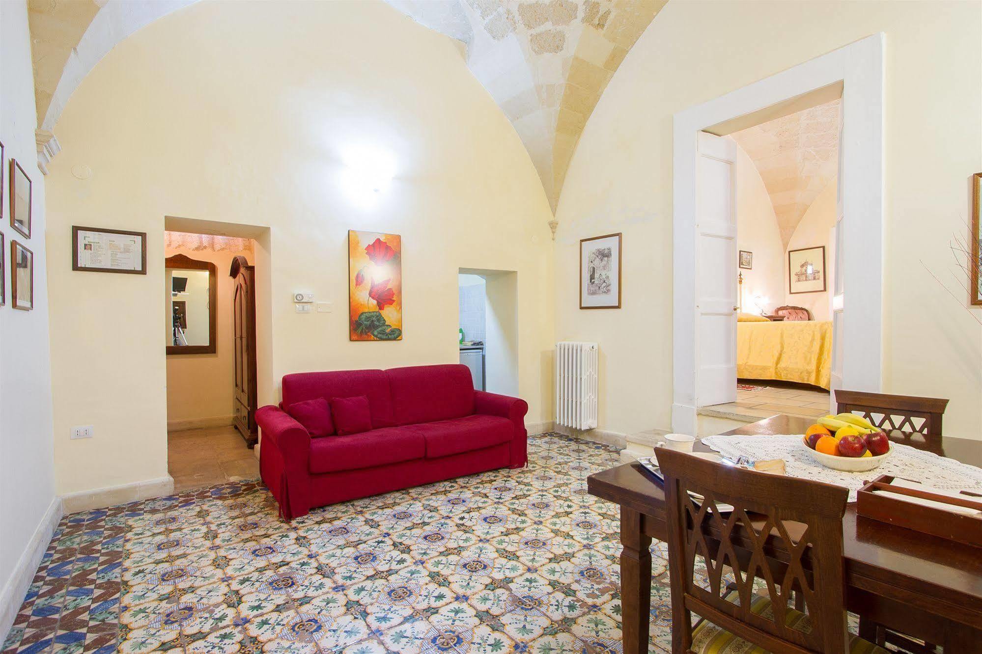 B&B Casa Li Santi Lecce Dış mekan fotoğraf